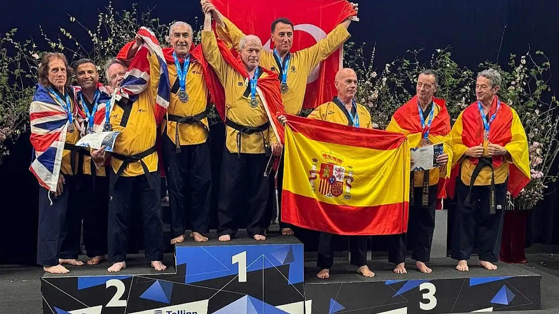 Erzurumlu Sporcular Estonya'da Avrupa Şampiyonası'nda Madalyalara Doydu!