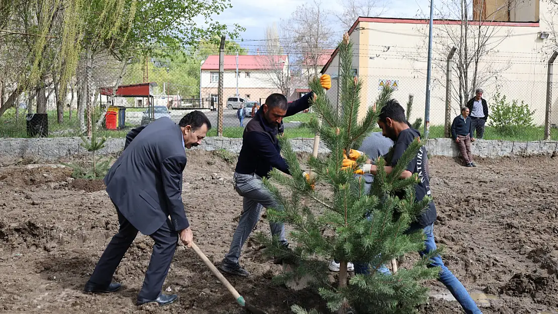 Fatih Mahallesi'ne yeni park alanı kazandırılıyor