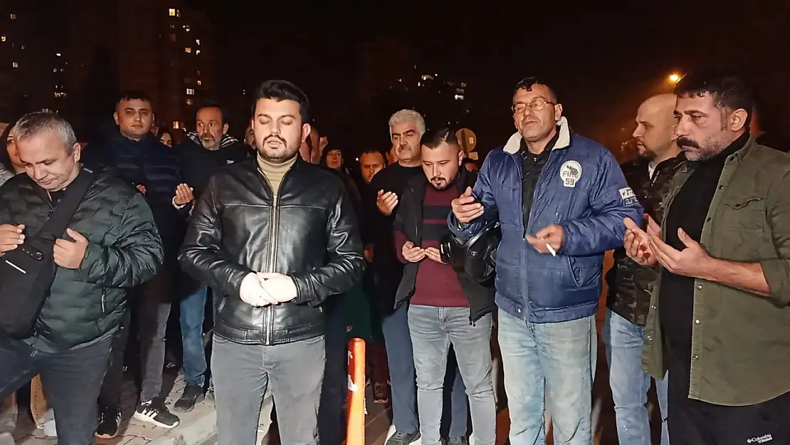 Ferdi Tayfur'un vefatı sevenlerini gözyaşlarına boğdu