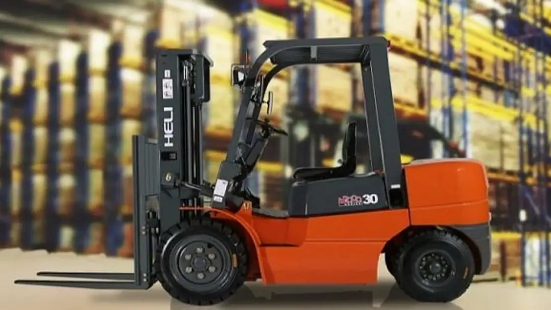 Forklift Operatörü Nedir, Kimdir, Ne İş Yapar, Ne Kadar Maaş Alır?