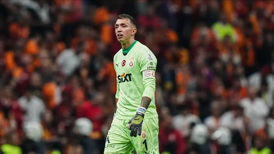 Galatasaray'ın efsanesi Güney Amerika'ya döndü