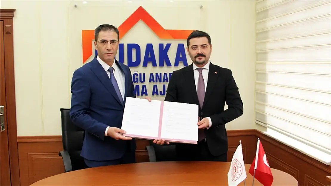 Gazetecilere Yapay Zeka Eğitimi: Erzincan, Bayburt ve Erzurum'da Özel Kurslar Başlıyor!