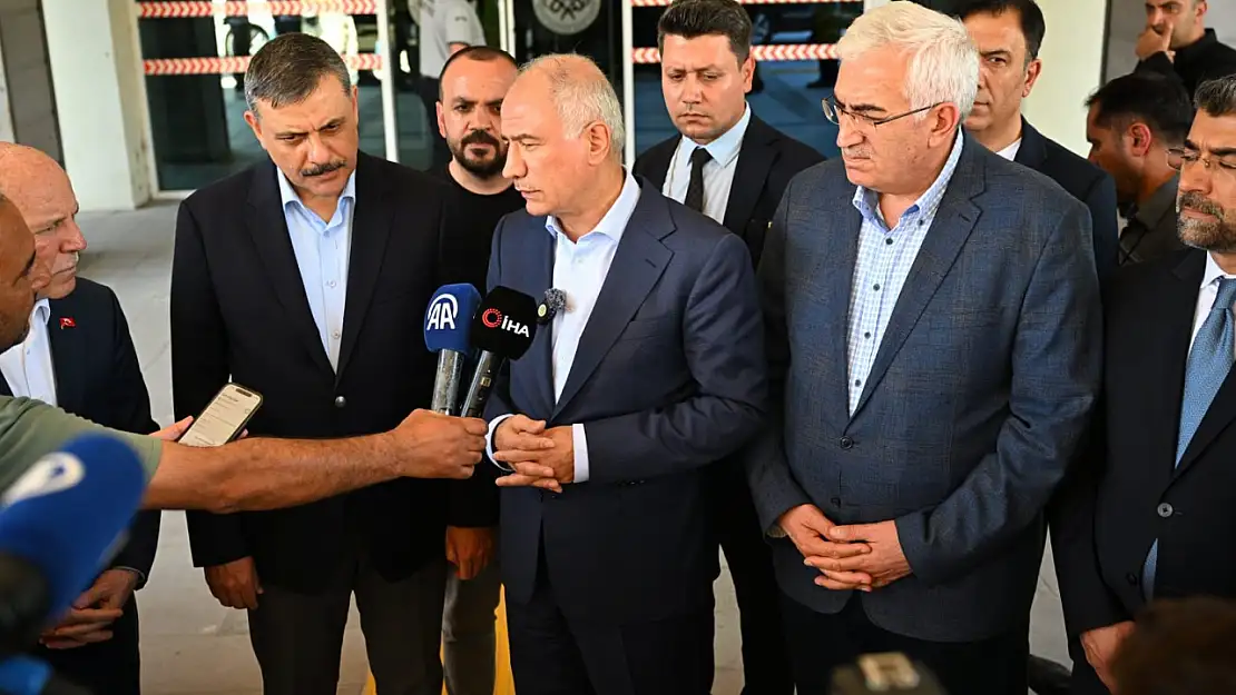 Göçükte hayatını kaybeden madenciler için başsağlığı dileyen Efkan Ala Oltu'da açıklamalarda bulundu