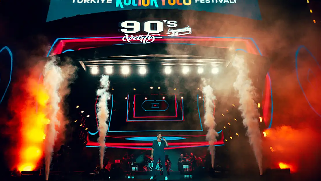 Gökhan Tepe, Van Kültür Yolu Festivali'nde Sahne Aldı