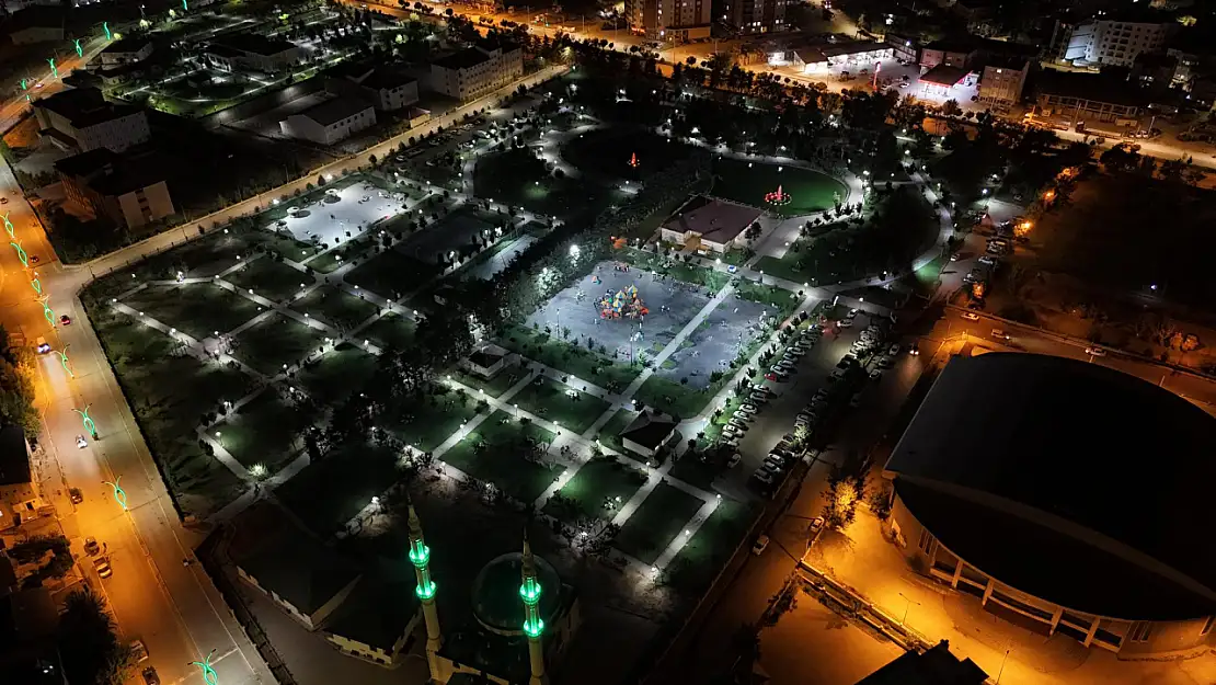 Göletli Park'ta Aydınlatma Çalışmaları Tamamlandı