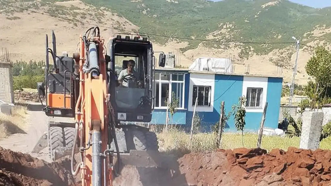 Güroymak'ta Altyapı Çalışmaları Hız Kesmeden Devam Ediyor