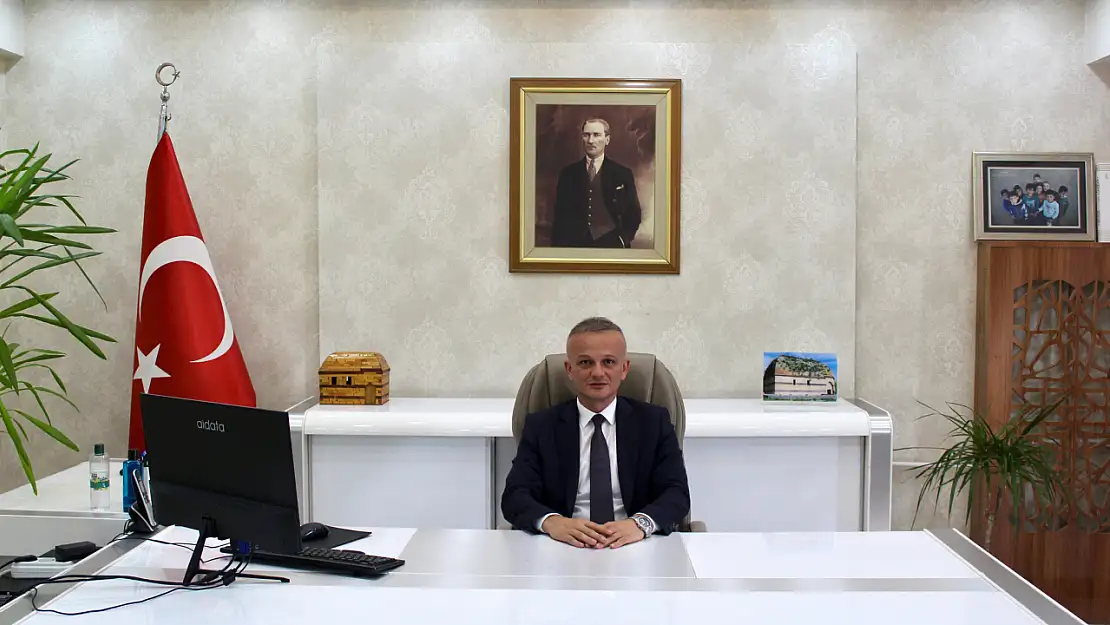 Hamur'un yeni kaymakamı göreve başladı