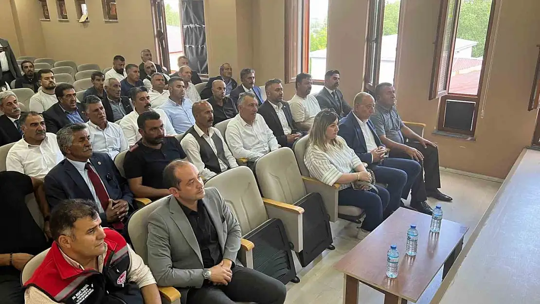 Hayvan Hastalıklarıyla Mücadele Toplantısı Digor'da Gerçekleşti