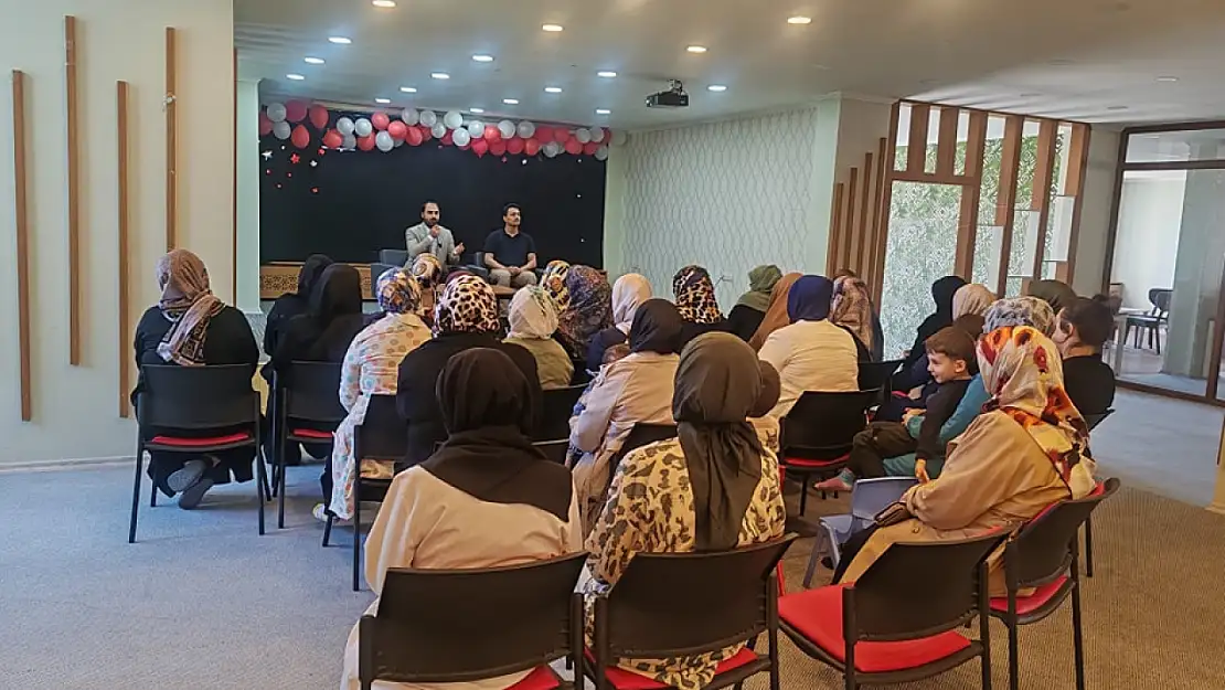 Hınıs Müftülüğü'nden Kadınlara Yönelik Aile Semineri