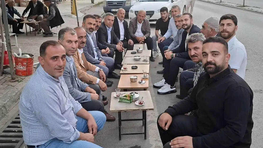 Hizan'da AK Parti'den Esnaf ve Vatandaşlara Ziyaretlerle Dayanışma Güçlendi