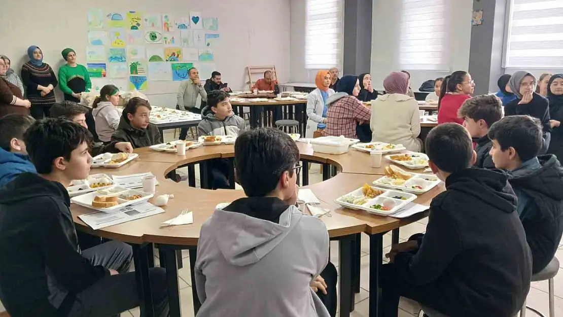 İbrahim Hakkı Kubilay İmam Hatip Ortaokulu, Elde Ettiği Başarılarla Öne Çıkıyor