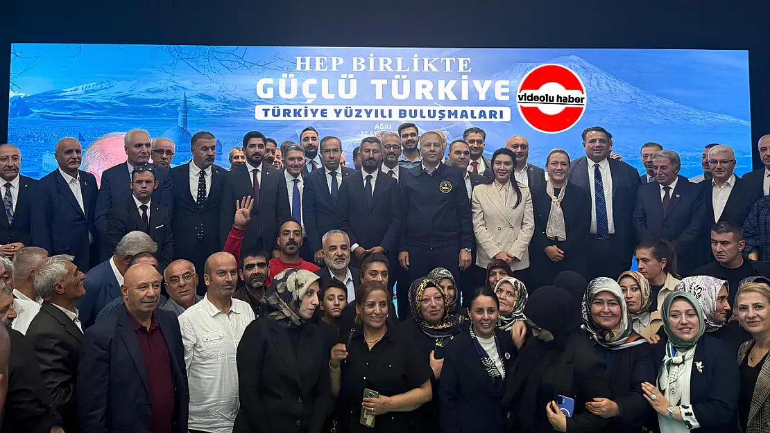 İçişleri Bakanı Ali Yerlikaya Ağrı'da partililerle buluştu