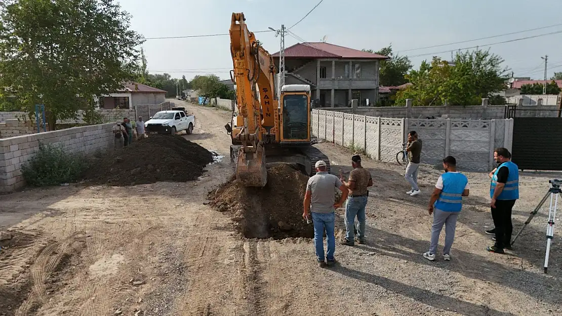 Iğdır Belediyesi'nden Emek Mahallesi'nde Altyapı Çalışması