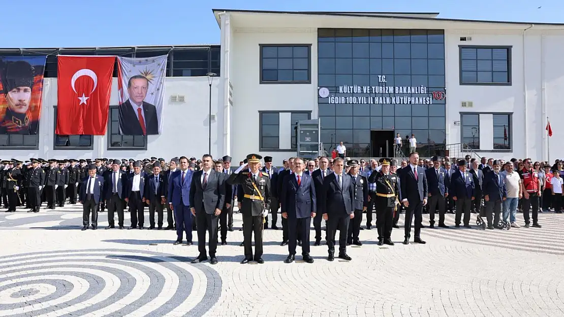 Iğdır'da 30 Ağustos Zafer Bayramı Törenlerle Kutlandı