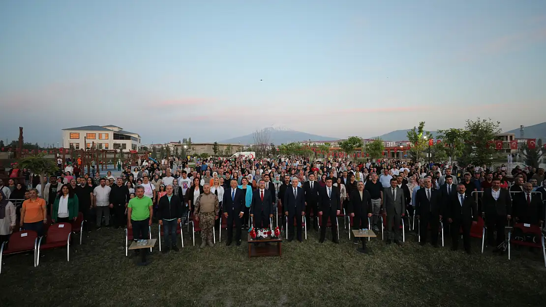Iğdır'da Azerbaycan'ın 'Anayasa ve Egemenlik Yılı' Etkinlikleri Kapsamında Konser Düzenlendi