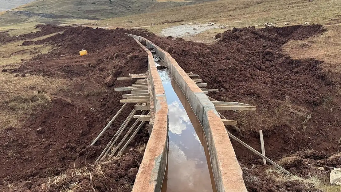 Iğdır'da DAP Projesi Kapsamında Sulama Kanalları Betonarmeye Dönüştürülüyor