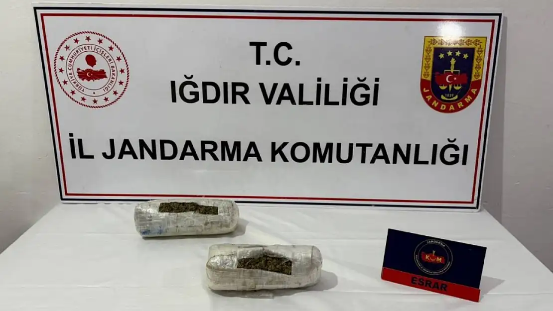 Iğdır'da Uyuşturucu Operasyonu: 1 Kilo 350 Gram Kubar Esrar Ele Geçirildi