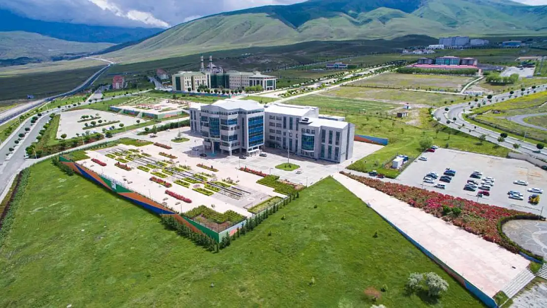 Iğdır Üniversitesi Kampüs Yolları Asfalt Çalışmalarıyla Modernleşti