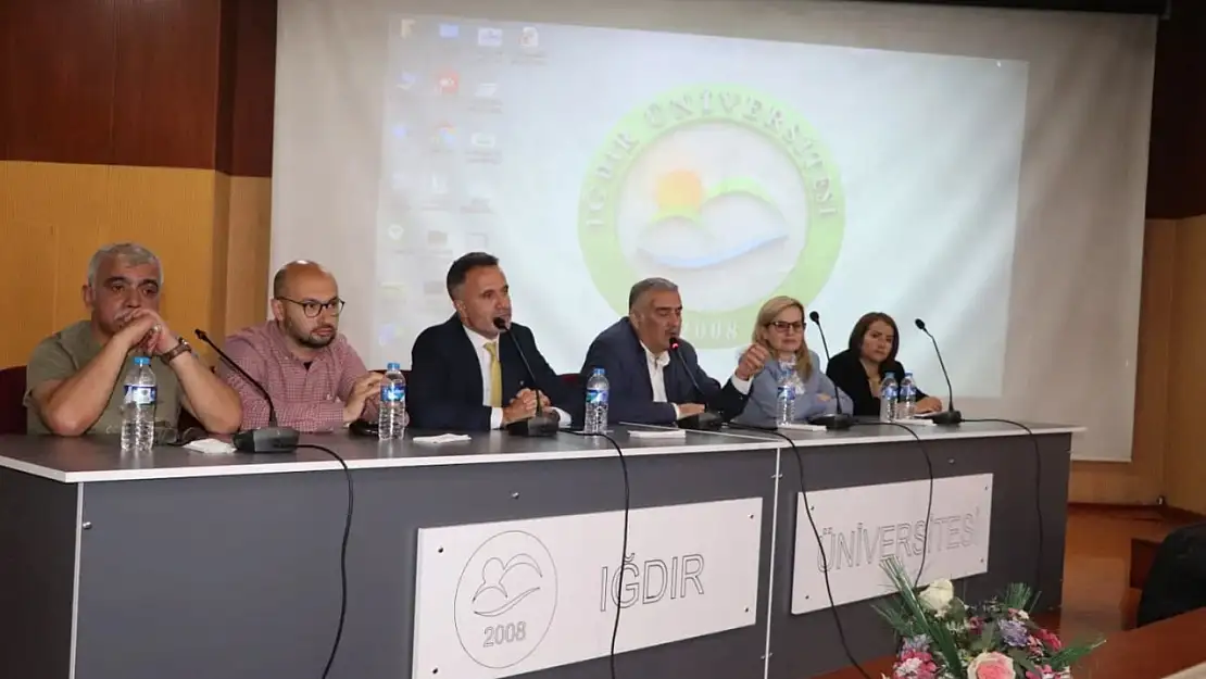 Iğdır Üniversitesi'nde Dünya Biyoçeşitlilik Günü Paneli Düzenlendi