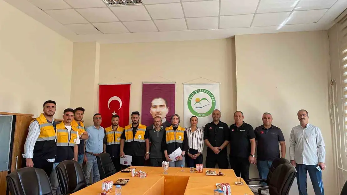 Iğdır Üniversitesi'nden AFAD Destek Gönüllüsü Kimliği Alan Öğrenciler Başarıyla Mezun Oldu