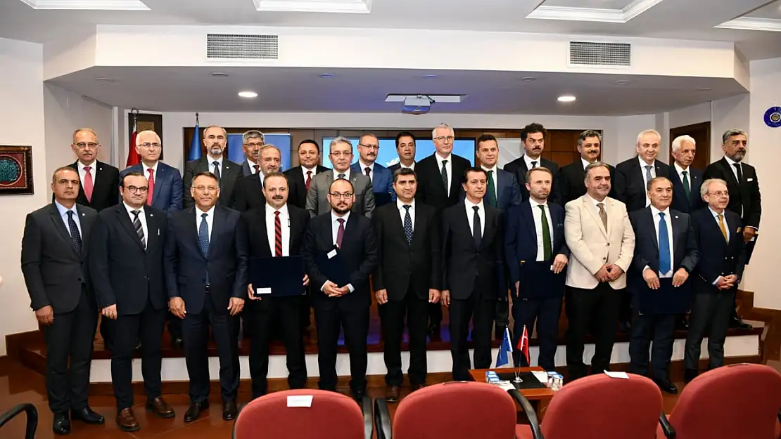 İğdır Üniversitesi, YÖKAK tarafından akredite edilerek uluslararası standartlara ulaştı