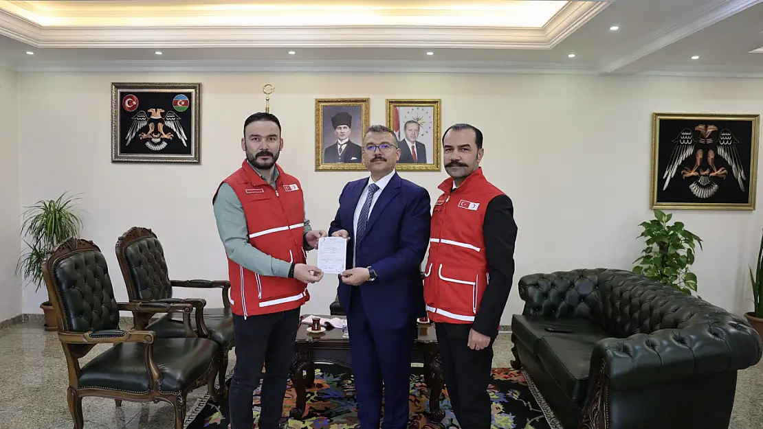 Iğdır Valisi Ercan Turan'dan Gazze'ye Anlamlı Bağış
