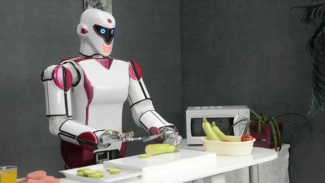İnsansı robotlar üretimde devrimi başlatıyor