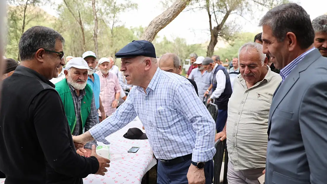 İspir'de Geleneksel Piknik Şöleni, Kültürel Mirası Yaşatıyor ve Toplumsal Birliği Güçlendiriyor
