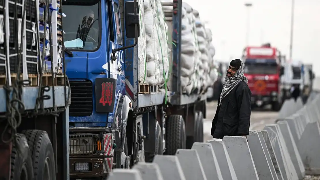 İsrail Gazze'ye insani yardımı durdurdu