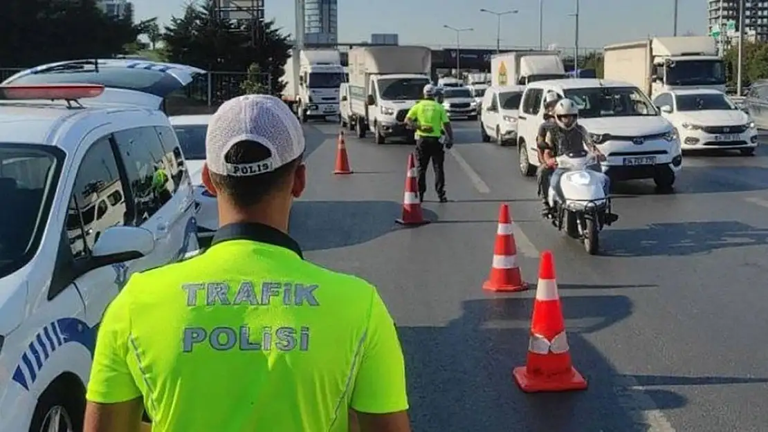 İstanbul'da '30 Ağustos Zafer Bayramı' İçin Trafik Düzenlemeleri: Hangi Caddeler Kapanacak?