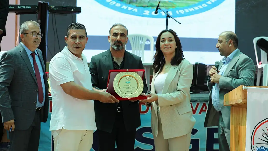 İstanbul'da Vanlılar Yayla Şenliği Yoğun İlgi Gördü