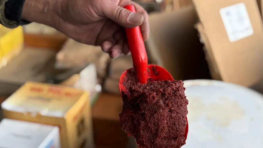 Kadınların emeği ile hazırlanan salçalar Ağrı'da yoğun ilgi görüyor