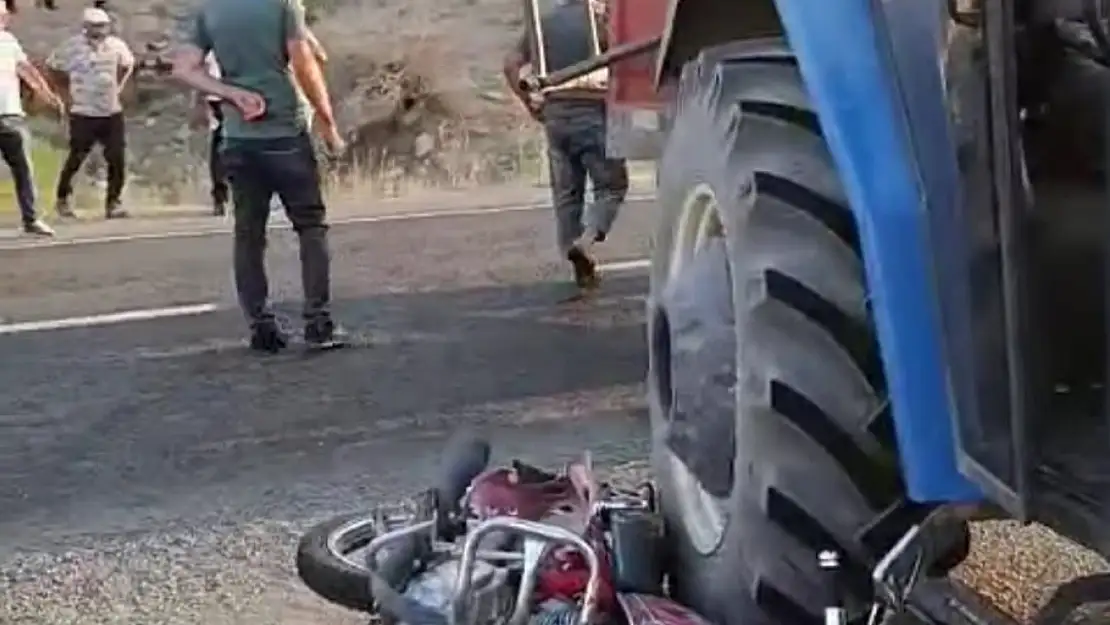 Kağızman'da traktör-motosiklet çarpışmasında sürücü M.Ç. hayatını kaybetti, soruşturma başlatıldı