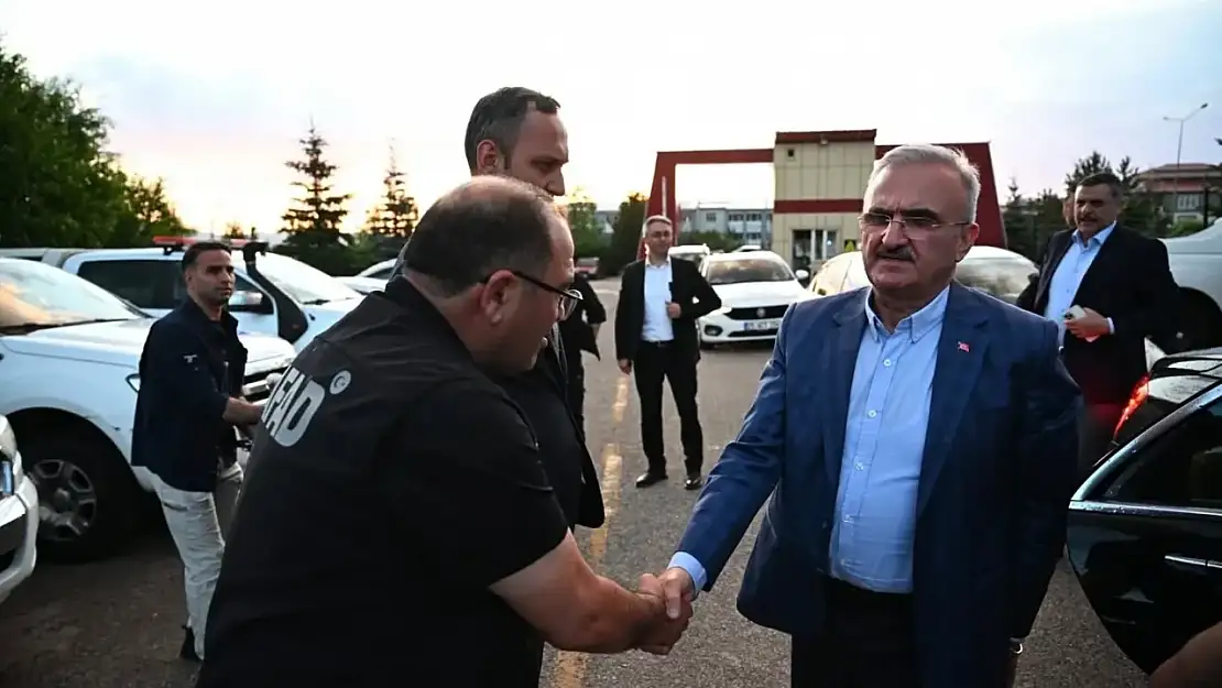 Karaloğlu, Erzurum'daki AFAD çalışmalarını değerlendirmek üzere ziyaret gerçekleştirdi