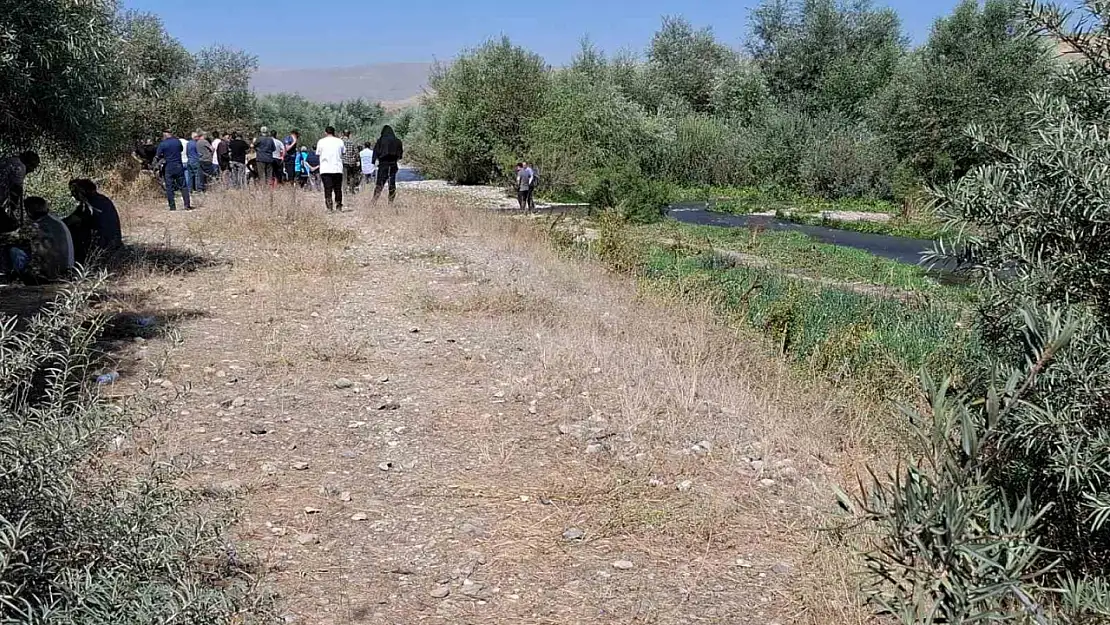 Karasu Nehri'nde Kaybolan Kadının Cesedi Bulundu