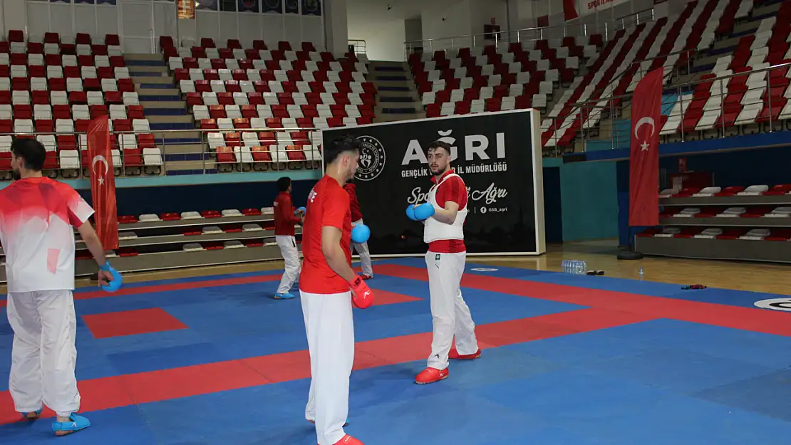 Karate milli takımı Ağrı kampının son gününde hedefe odaklandı