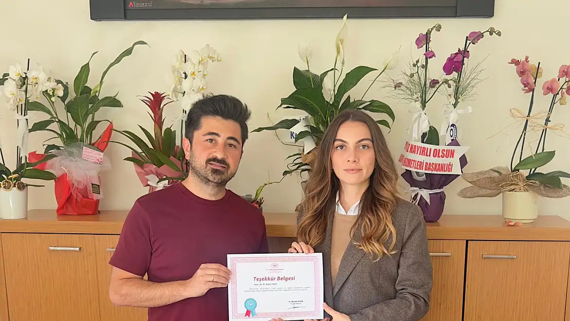 Kars İl Sağlık Müdürlüğü, Üroloji Uzmanına Teşekkür Belgesi Verdi