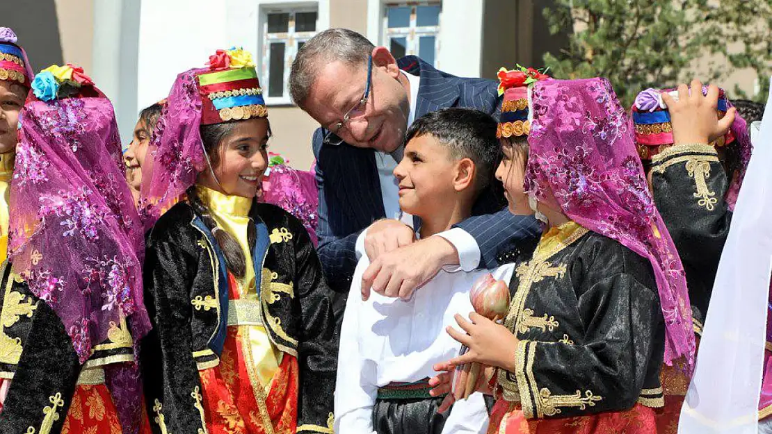 Kars'ta 2025-2026 Eğitim-Öğretim Yılı Coşkuyla Başladı