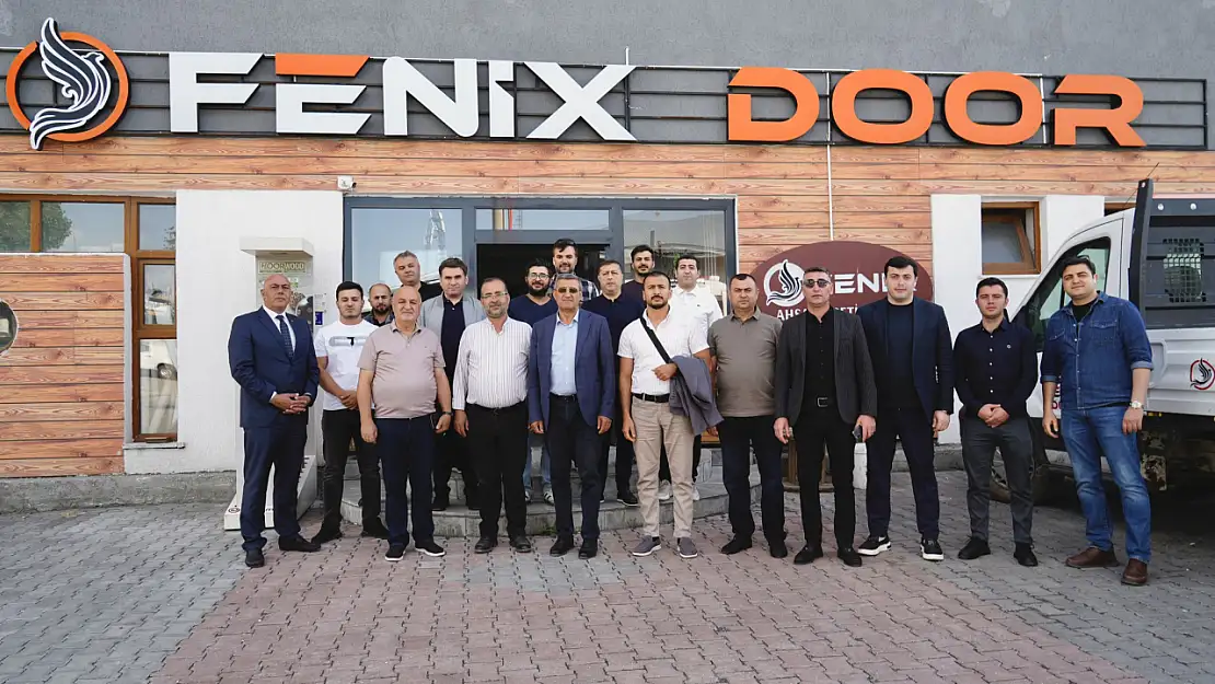 Kars'ta Azerbaycanlı iş insanları FENİX firmasında iş birliği fırsatlarını inceledi