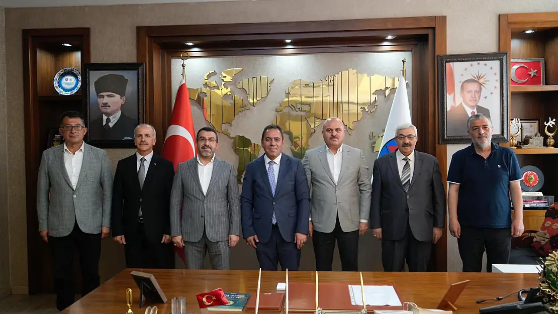 Kars'ta Belediye ve AK Parti'den proje istişare toplantısı yapıldı