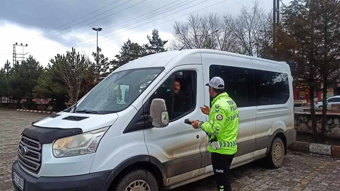 Kars'ta Öğrenci Servislerine Yönelik Denetimler Sürüyor