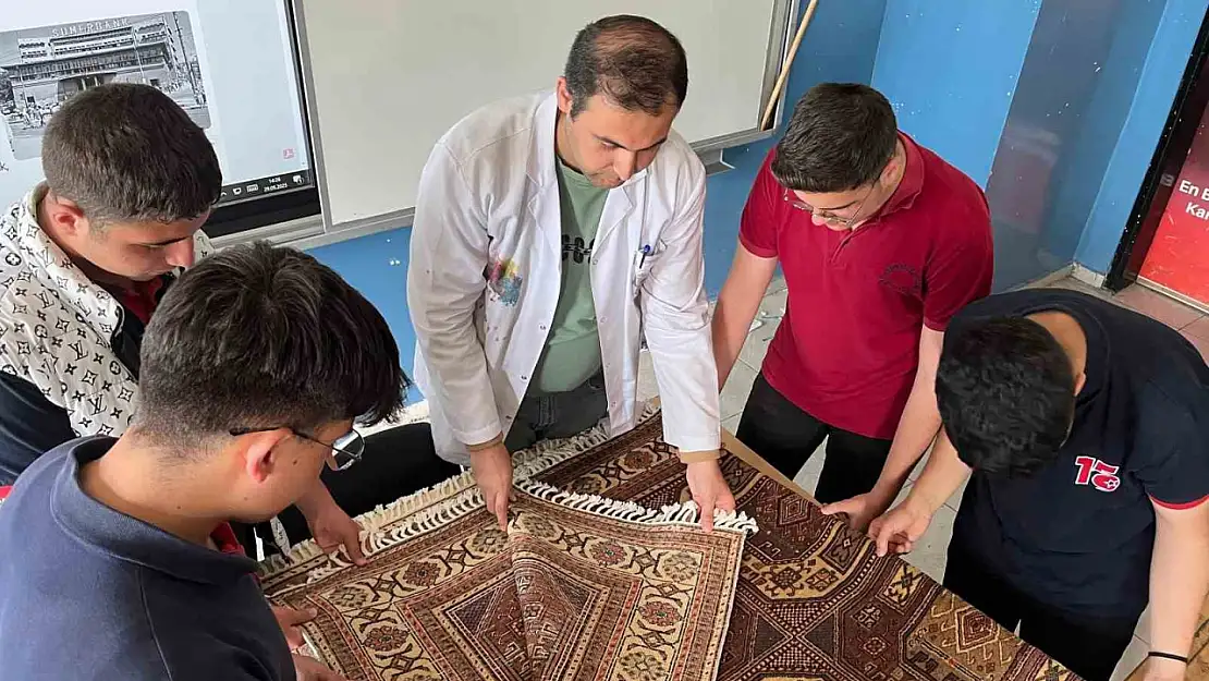 Kars'ta Öğrenciler, Unutulmuş Sümerbank Halılarını Yeniden Keşfetti