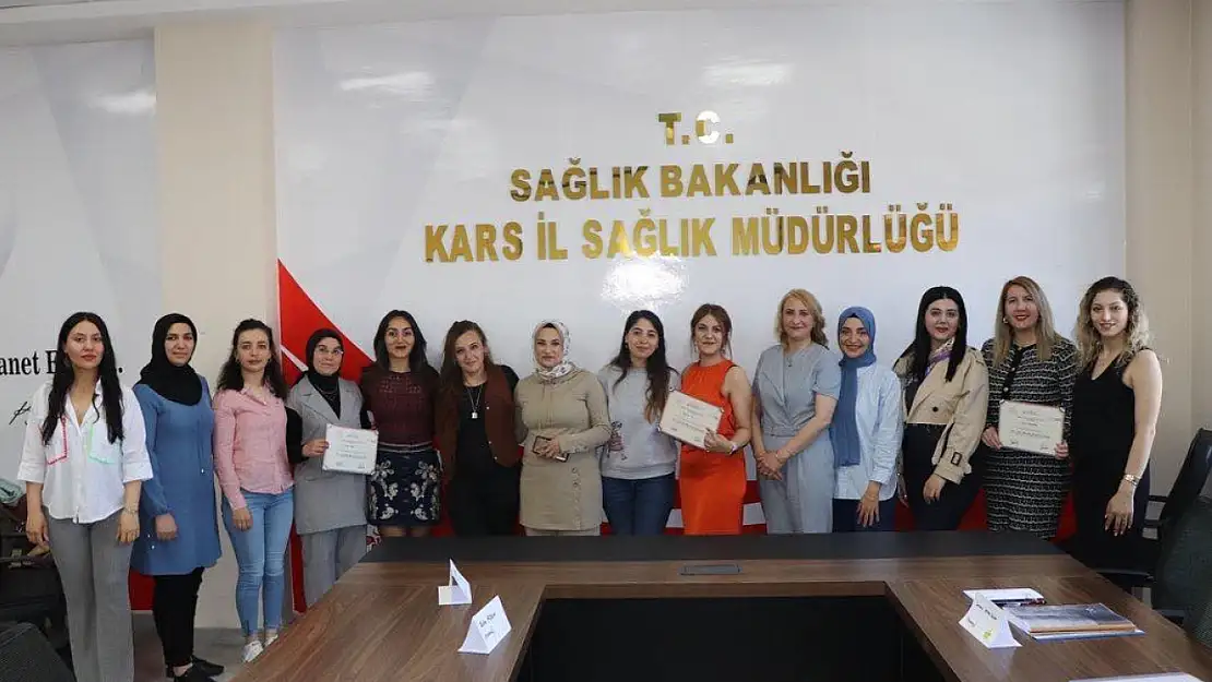 Kars'ta Sağlık Çalışanlarına Üreme ve Cinsel Sağlık Eğitimi Verildi