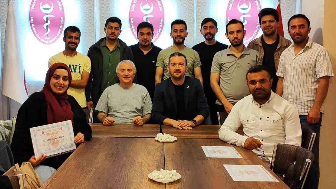 Kars'ta Suni Tohumlama Alanında Yenilik: Rektovaginal Yöntem Kursu Başarıyla Tamamlandı