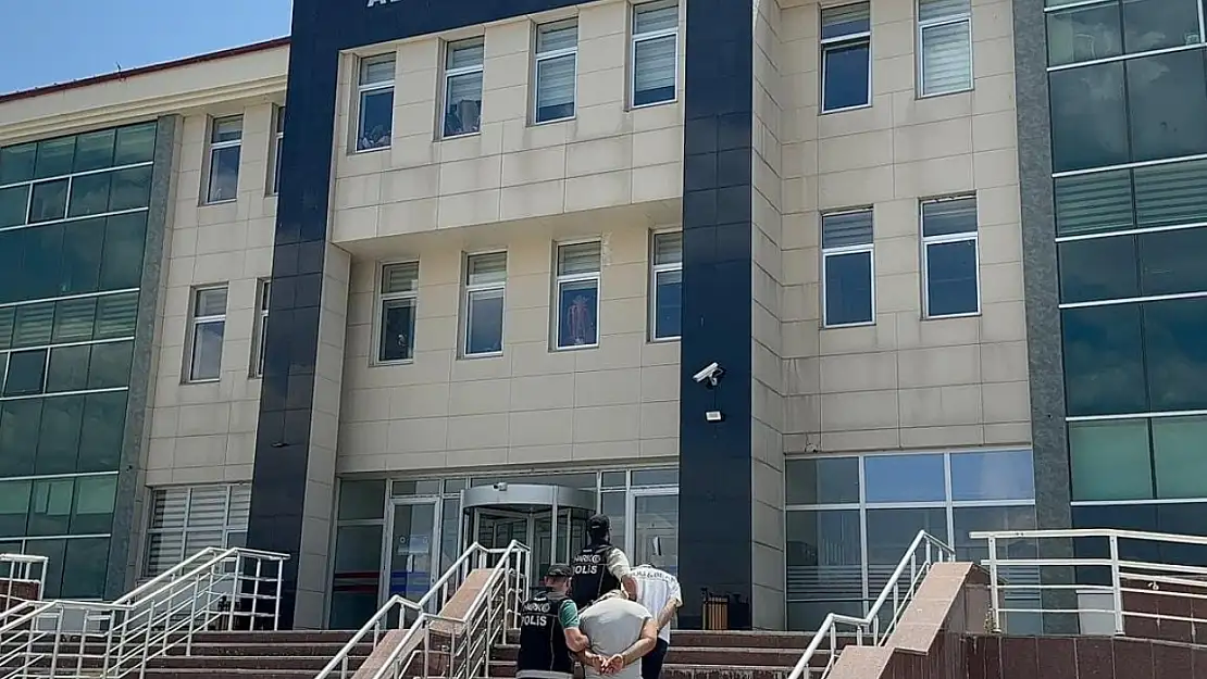 Kars'ta Uyuşturucu Kaçakçılarına Operasyon: İki Şahıs Tutuklandı