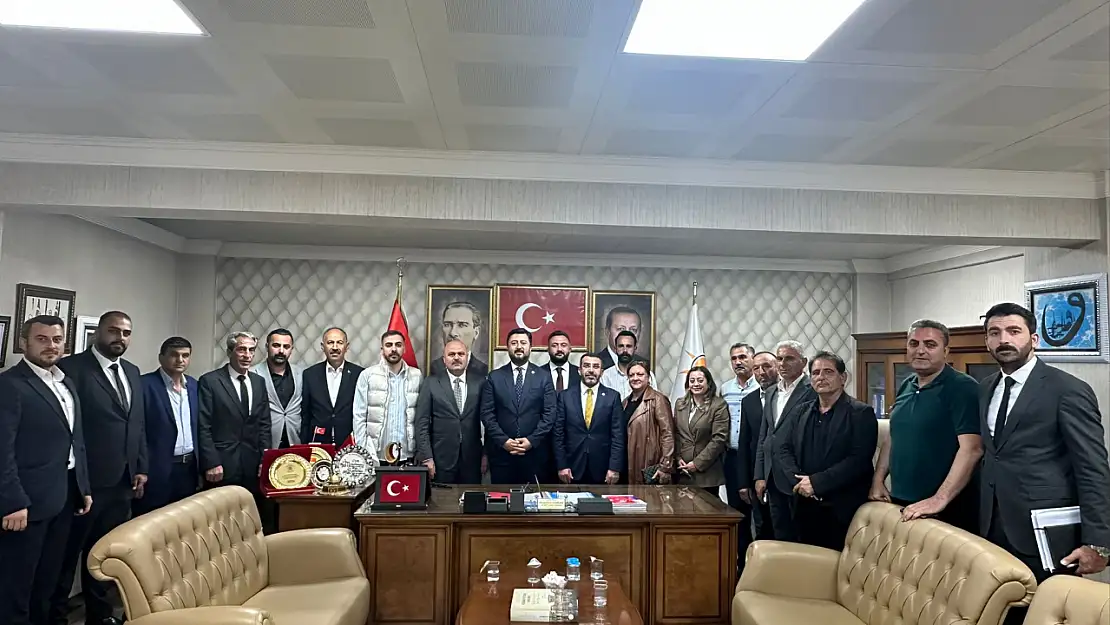Kars'ta Yerel Yönetimler Toplantısı ile Hizmetler İstişare Edildi