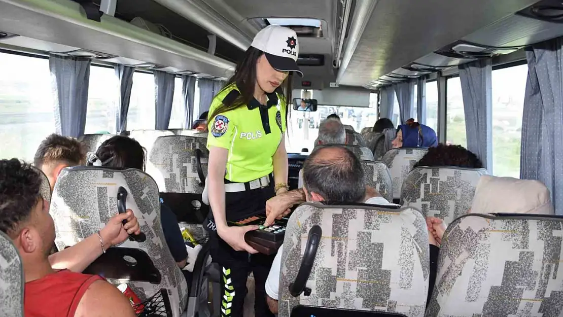 Kars'ta Yolcu Otobüslerine Sıkı Denetim Uygulandı