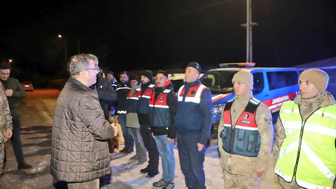 Kars Valisi Polat, görev başındaki personelin yeni yılını kutladı