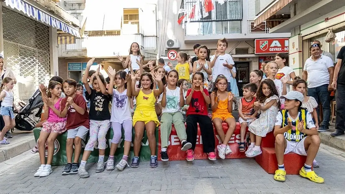 Karşıyaka'da Yaz Havası Kendini Gösteriyor: Mahalle Olimpiyatları Finali Heyecanı Başlıyor!