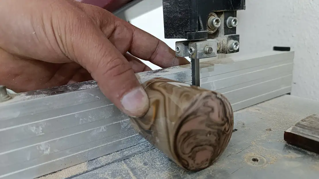 Katalin taşı yeniden gündemde: Ağrı'da el yapımı tespihler vitrine çıktı